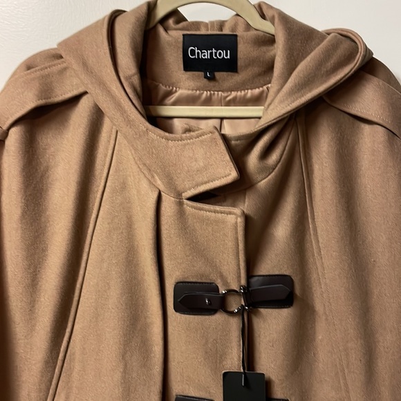 NWT Chartou Cape - Picture 2 of 3